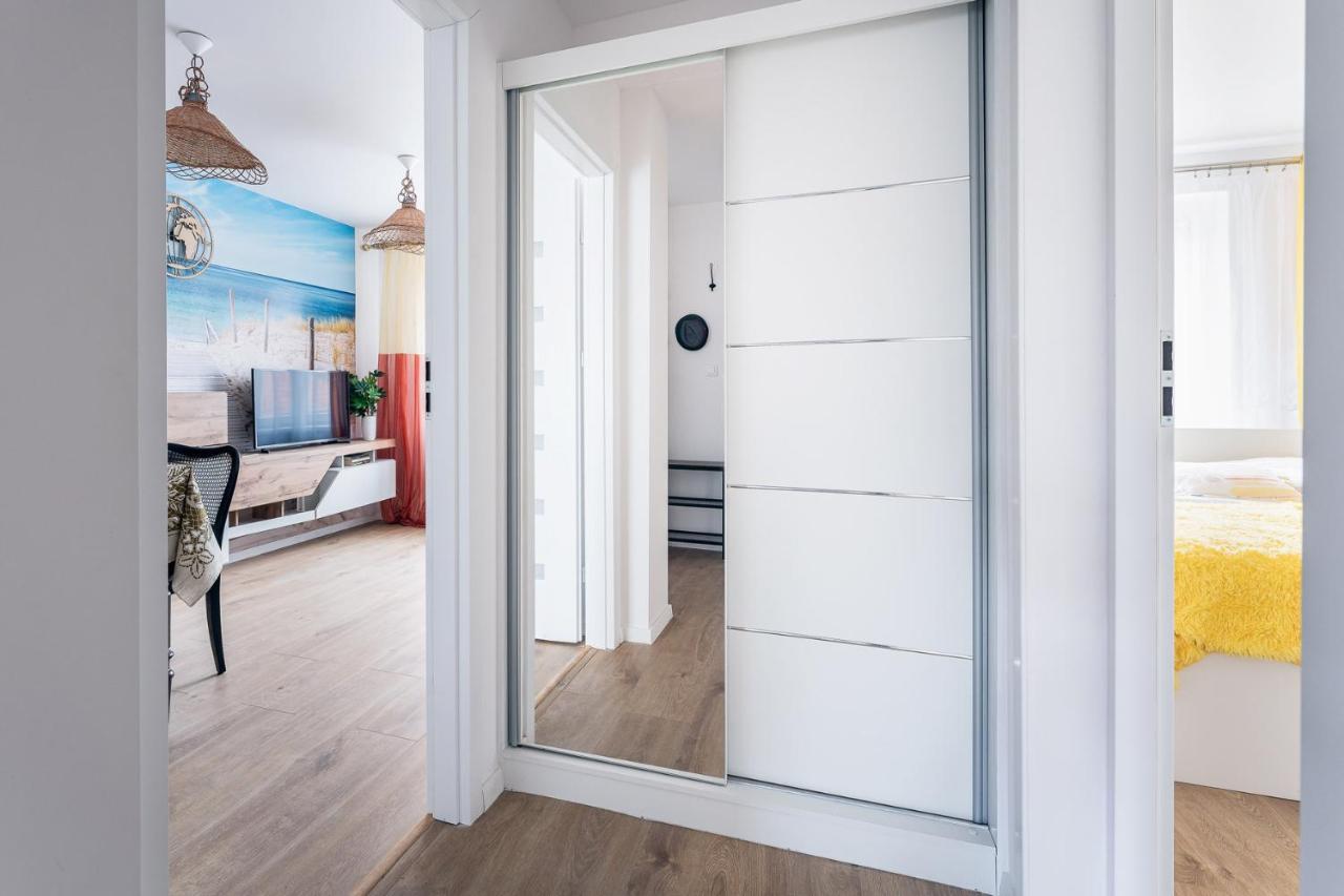 Olivia Business Centre By Renters Apartment